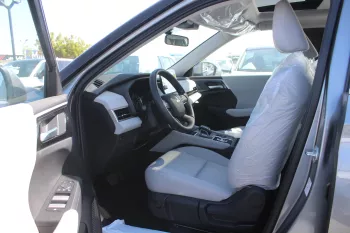 Mitsubishi Outlander 2.5L PETROL FWD 2023 GREY