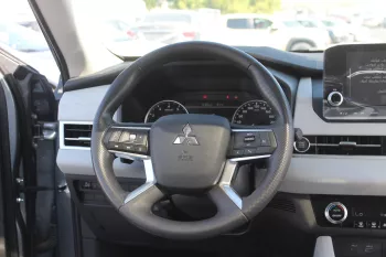Mitsubishi Outlander 2.5L PETROL FWD 2023 GREY