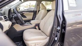 2023 TOYOTA HIGHLANDER LIMITED 2.5L PETROL HEV AT MY2023 – GREY