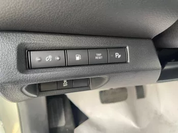 NISSAN X-TERRA 2.5L PETROL PLATINIUM PREMIUM WHITE 2023 MODEL YEAR