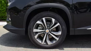 Chevrolet Captiva 1.5L Turbo 2024 Model Year Black