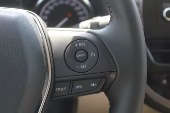 Toyota Camry GLE WITHOUT SUNROOF 2.5L PETROL FWD 2023 BLACK