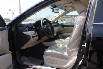Toyota Camry GLE WITHOUT SUNROOF 2.5L PETROL FWD 2023 BLACK