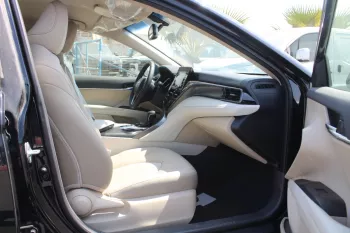 Toyota Camry GLE WITHOUT SUNROOF 2.5L PETROL FWD 2023 BLACK