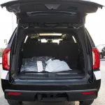 GMC Yukon AT4 4WD 2023 Model Year Black Color - Thumbnail 25