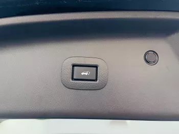 NISSAN PETROL 5.6L V8 PLATINUM FULL OPTION 2023 MODEL YEAR