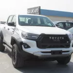Toyota Hilux GR 4.0L PETROL 4WD 2024 WHITE - Thumbnail 3