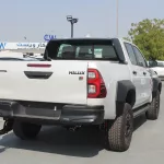 Toyota Hilux GR 4.0L PETROL 4WD 2024 WHITE - Thumbnail 6