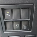 Toyota Hilux GR 4.0L PETROL 4WD 2024 WHITE - Thumbnail 8