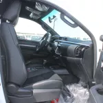 Toyota Hilux GR 4.0L PETROL 4WD 2024 WHITE - Thumbnail 17