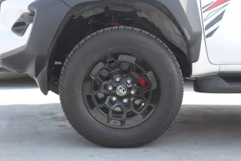Toyota Hilux GR 4.0L PETROL 4WD 2024 WHITE