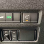Nissan Patrol PLATINUM FULL OPTION 5.7L V8 4WD WHITE COLOR 2023 - Thumbnail 18