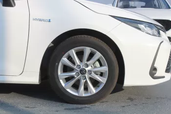 TOYOTA COROLLA 1.8L HYBRID FWD MY2023 WHITE