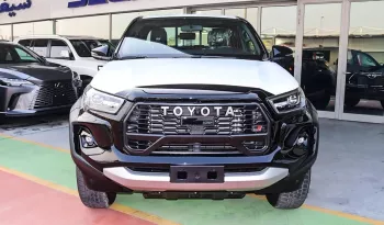 Toyota Hilux 4.0L 2024 model year black color 4WD A/T