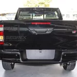 Toyota Hilux 4.0L 2024 model year black color 4WD A/T - Thumbnail 4