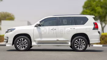 2023 TOYOTA PRADO VXR 4.0L PETROL AT TIRE BACK MY2023 – PEARL WHITE