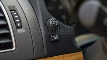 2023 TOYOTA PRADO VXR 4.0L PETROL AT TIRE BACK MY2023 – PEARL WHITE