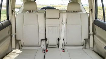 2023 TOYOTA PRADO VXR 4.0L PETROL AT TIRE BACK MY2023 – PEARL WHITE
