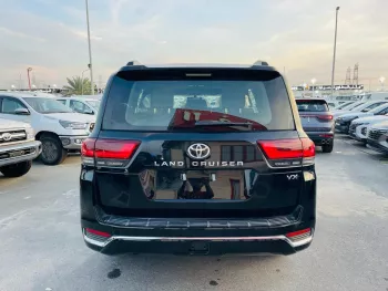 TOYOTA LAND CRUISER 4.0L VX MY2023