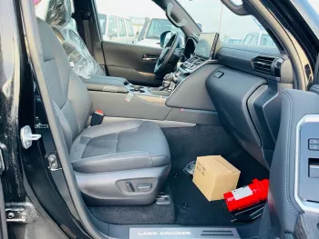 TOYOTA LAND CRUISER 4.0L VX MY2023