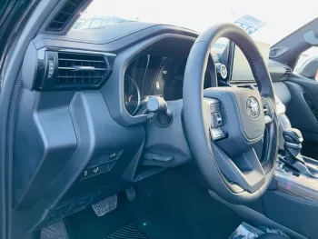 TOYOTA LAND CRUISER 4.0L VX MY2023
