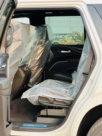 Cadillac Escalade  Platinum Sport V8 6.2L 2023 White Color