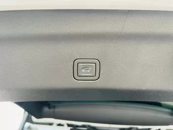 Cadillac Escalade  Platinum Sport V8 6.2L 2023 White Color