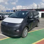 Hyundai Staria 3.5L Petrol 2025 Model Year - Thumbnail 4