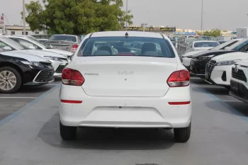 Kia Pegas 1.4l petrol fwd 2023 model year white