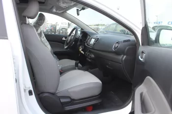 Kia Pegas 1.4l petrol fwd 2023 model year white