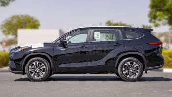 2023 TOYOTA HIGHLANDER GLE 2.5P HEV AT– BLACK