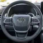 2023 TOYOTA HIGHLANDER GLE 2.5P HEV AT– BLACK - Thumbnail 7