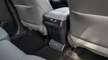 2023 TOYOTA HIGHLANDER GLE 2.5P HEV AT– BLACK
