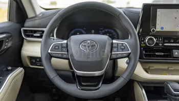 2023 TOYOTA HIGHLANDER LIMITED 2.5L PETROL HEV AT– BLACK