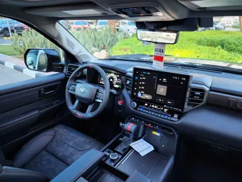 Toyota Sequoia TRD Pro Hybrid V6 3.5L Twin Turbo 2023 Black Color