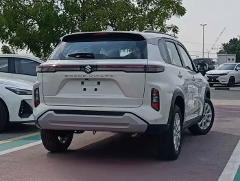 Suzuki Vitara 1.5L Mid Option 2023 Model Year White Color