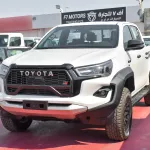 Toyota Hilux GR Sport V6 4.0 2024 Model Year White Color - Thumbnail 3