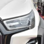 Toyota Hilux GR Sport V6 4.0 2024 Model Year White Color - Thumbnail 4