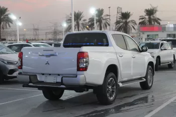 MITSUBISHI L200 SPORTERO EURO 6 2.2 DIESEL MODEL 2023 WHITE