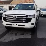Toyota Land Cruiser 3.5L 4WD GCC Specs 2023 Model Year White Color - Thumbnail 1