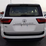 Toyota Land Cruiser 3.5L 4WD GCC Specs 2023 Model Year White Color - Thumbnail 4