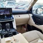 Toyota Land Cruiser 3.5L 4WD GCC Specs 2023 Model Year White Color - Thumbnail 11