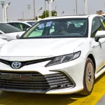 Toyota Camry GLE Hybrid 2.5L 2024 Model Year White Color - Thumbnail 3