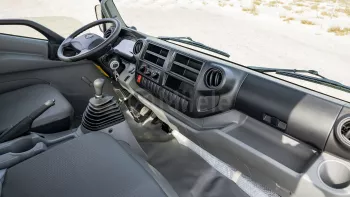 2023 HINO 300 3711 SC CHASIS 4.0L DIESEL MT – WHITE