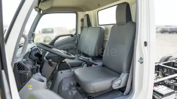 2023 HINO 300 3711 SC CHASIS 4.0L DIESEL MT – WHITE
