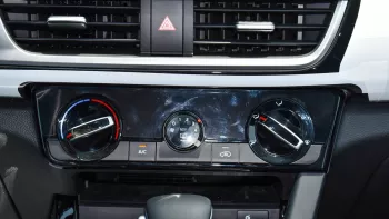 Kia Seltos 1.5L 2023 Model Year Silvre Color