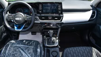 Kia Seltos 1.5L 2023 Model Year Silvre Color
