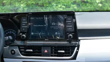 Kia Seltos 1.5L 2023 Model Year Silvre Color