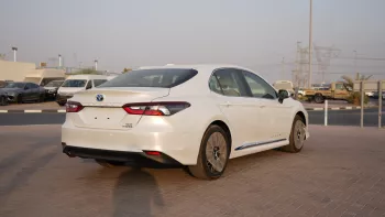Toyota Camry GLE Hybrid 2.4L V4 2024 Model Year White Color