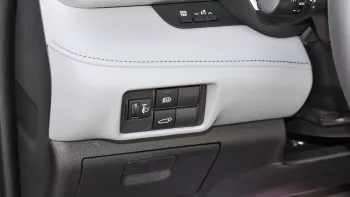 Toyota Highlander Hybrid GLE 2.5L V4 2023 Model Year Silver Color